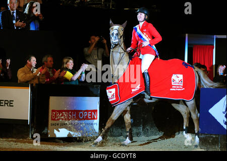 Equestrain - British Open Show Jumping Championships - Jour 4 - NEC Banque D'Images