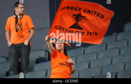 Football - coupe Scottish FA - demi-finale - Dundee United / Raith Rovers - Hampden Park.Dundee a Uni ses fans lors de la coupe écossaise, demi-finale à Hampden Park, Glasgow. Banque D'Images