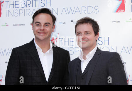 Anthony McPartlin (à gauche) et Declan Donnelly arrivent pour les British inspiration Awards, à la brasserie de Londres. Banque D'Images