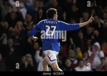 Soccer - Clydesdale Bank Scottish Premier League - Rangers v Aberdeen - Ibrox Stadium.Kyle Lafferty des Rangers célèbre leur deuxième but Banque D'Images