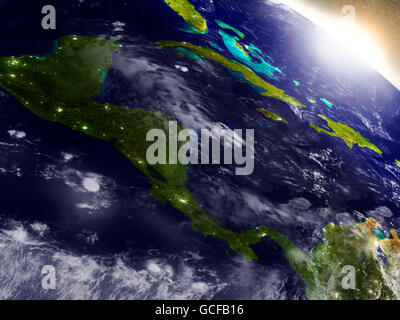 Région de l'Amérique centrale à partir de l'orbite de la Terre dans l'espace pendant le lever du soleil. Illustration 3D réaliste très détaillées avec surface de la planète Banque D'Images
