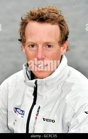 Paul Goodison au Serpentine Lake, dans le centre de Londres, où Volvo a annoncé qu'il soutient l'équipe de voile de Grande-Bretagne pour les Jeux Olympiques de 2012. Banque D'Images