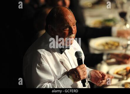 Soccer - PFA Player of the Year Awards 2010 - Grosvenor House Hotel.Jimmy Greaves fait un discours au PFA Player of the Year Awards 2010 au Grosvenor House Hotel, Londres. Banque D'Images