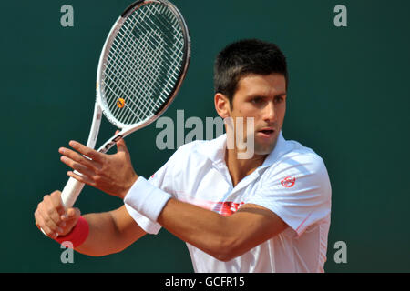 Tennis - ATP World Tour Masters - 5e jour - Monte-Carlo - hommes célibataires -. Le Novak Djokovic de Serbie en action Banque D'Images