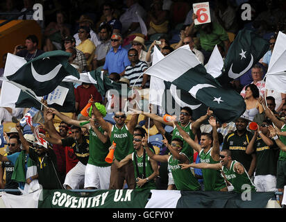 Pakistan fans de Coventry, Angleterre pendant la World Twenty20 de l'ICC, Super Eights match au Kensington Oval, Bridgetown, Barbade. Banque D'Images