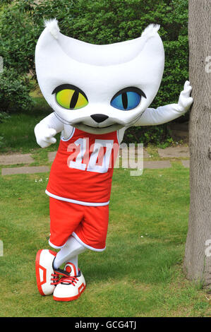 Bascat a dévoilé aujourd'hui la nouvelle mascotte pour les Championnats du monde de basket-ball, qui se dérouleront en Turquie, du 28 août au 12 septembre. Banque D'Images