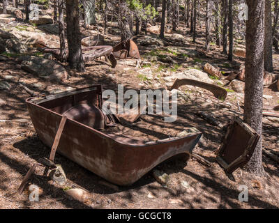 Restes d'un corps de voiture Pierce-Arrow, ancien moulin, Staunton Site State Park, le pin, le Colorado. Banque D'Images