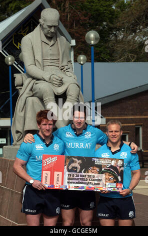 Scotland 7s internationalistes (de gauche à droite) Roddy Grant, John Houston et Andrew Turnbull pendant Emirates Airline Edinburgh 7s promotion photocall à l'Université Heriot-Watt, Édimbourg. Banque D'Images