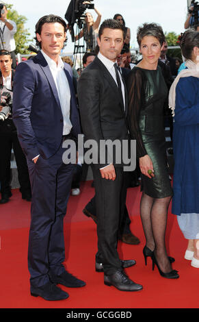 (De gauche à droite) les acteurs Luke Evans, Dominic Cooper et Tamsin Greig arrivent pour la première du nouveau film de Stephen Frears, Tamara Drewe, dans lequel ils sont en vedette, lors du 63e Festival de Cannes, France. Banque D'Images