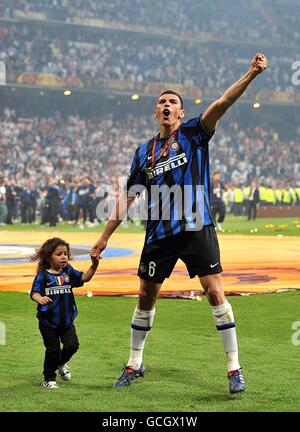 Football - Ligue des Champions - Final - Bayern Munich v Inter Milan - Santiago Bernabeu Banque D'Images