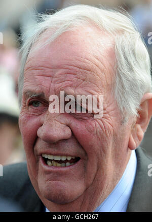 Courses hippiques - totesport.com Lockinge Day - Hippodrome de Newbury.Richard Hannon, formateur Banque D'Images