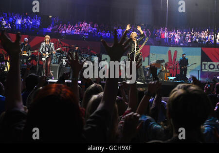 Bon Jovi en concert - Londres. Bon Jovi se produire à l'O2 Arena de Londres. Banque D'Images