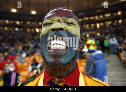 Football - coupe du monde de la FIFA 2010 Afrique du Sud - quart de finale - Uruguay / Ghana - Stade de la ville de football. Un fan du Ghana dans les tribunes Banque D'Images