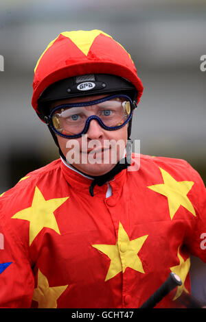 Courses hippiques - Hilary Needler Trophy Night - Beverley Racecourse. Tadhg O'Shea, Jockey Banque D'Images