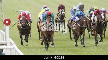 Sea Lord, criblé de Frankie Dettori, remporte le handicap double millionnaire de Dubaï sur le Derby irlandais de Dubaï sur le champ de courses de Curragh, en Irlande. Banque D'Images