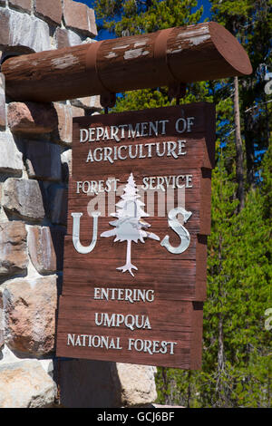 Panneau d'entrée, Crater Lake National Park, Oregon Banque D'Images