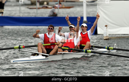 Nottingham and Union Rowing Club remporte la Wyford Challenge Cup lors de la régate royale de Henley à Henley-on-Thames, Oxford. Banque D'Images