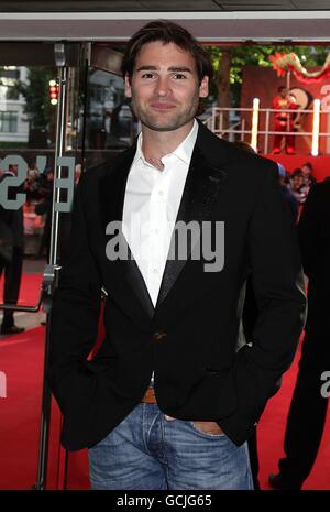 Stuart Manning arrive pour le premier Gala britannique du Karate Kid, à l'Odeon West End, Leicester Square, Londres. Banque D'Images