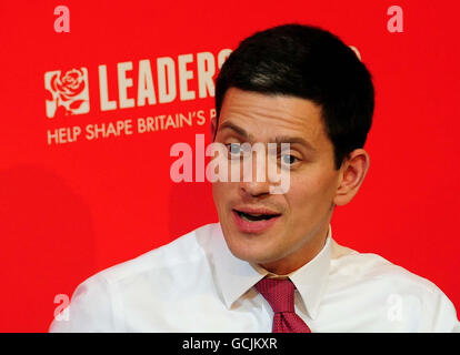 Un leadership syndical qui espère David Miliband pendant les décomsions des minorités ethniques à la direction du Parti travailliste au centre communautaire de Soar Valley, à Leicester. Banque D'Images