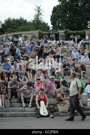 Tennis - 2010 de Wimbledon - Jour cinq - Le All England Lawn Tennis et croquet Club Banque D'Images