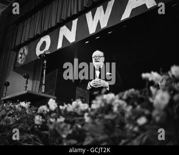 Politique - PARTI CONSERVATEUR CONFÉRENCE - WINSTON CHURCHILL - MARGATE, KENT - 1953 Banque D'Images