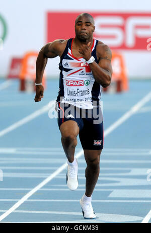 Athlétisme - Championnats d'Europe IAAF 2010 - première journée - Stade olympique.Mark Lewis-Francis de Grande-Bretagne pendant les hommes de 100m chauffe Banque D'Images