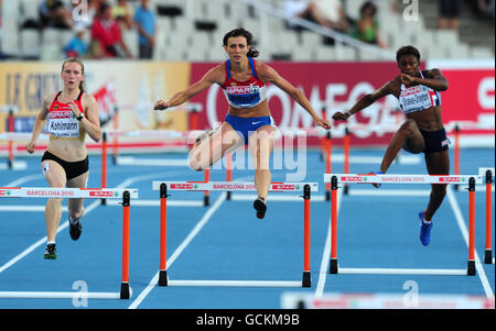 (De gauche à droite) Fabienne Kohlmann en Allemagne, Natalya Antyukh en Russie et Perri Shakes-Drayton en Grande-Bretagne pendant les 400m haies des femmes Banque D'Images