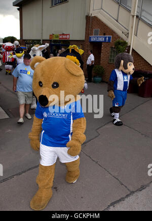 Les courses de chevaux - Summer Music Soirée - Southwell Racecourse Banque D'Images