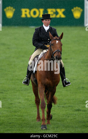 Sports équestres - Mitsubishi Motors Badminton Horse Trials 2010 - Jour 1 - Gloucestershire Park Banque D'Images