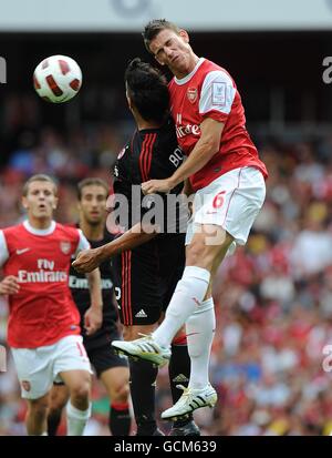 Soccer - Unis Cup 2010 - Arsenal v AC Milan - Emirates Stadium Banque D'Images