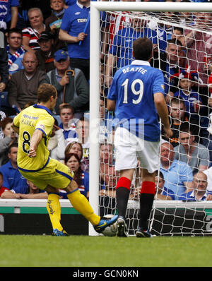 Soccer - Clydesdale Bank Scottish Premier League - Rangers v Kilmarnock - Ibrox.Jamie Hamill, de Kilmarnock, a obtenu un score sur la pénalité lors du match de la Clydesdale Bank Scottish Premier League à Ibrox, Glasgow. Banque D'Images