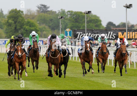 Les courses de chevaux - 2009 Mai Festival - Tattershalls Musidora Stakes - Hippodrome de York Banque D'Images