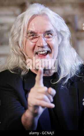 Le comédien Billy Connolly lors d'une conférence de presse aux chambres de la ville de Glasgow, en prévision d'une cérémonie où il recevra la liberté de la ville. Banque D'Images