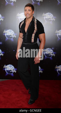 Gavin Henson pendant une séance photo pour le Strictly Come Dancing: Lancer l'enregistrement de spectacle, au centre de télévision de la BBC à White City, à l'ouest de Londres. Banque D'Images