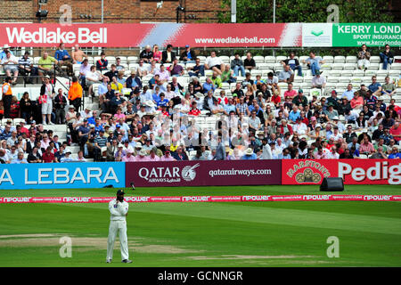 Cricket - troisième test de npower - première journée - Angleterre / Pakistan - le Brit Insurance Oval.Vue générale de la signalisation dans les stands du Brit Oval Banque D'Images