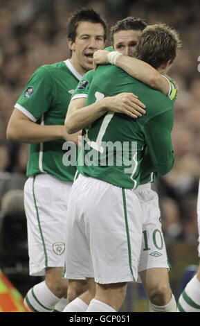 Football - UEFA Euro 2012 - qualification - Groupe B - République d'Irlande / Andorre - Stade Aviva.Irlande Robbie Keane célèbre son but lors du match de qualification de l'UEFA Euro 2012 au stade Aviva, à Dublin. Banque D'Images