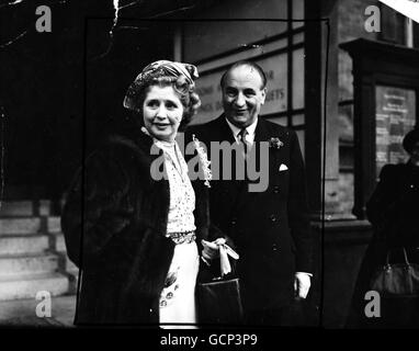 Mariage - Collins et Sir Bernard Docker - Carton Hall, Londres Banque D'Images