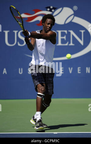 Tennis - US Open 2010 - huitième jour - Flushing Meadows.Gael Monfils en France pendant le huitième jour de l'US Open, à Flushing Meadows, New York, États-Unis. Banque D'Images