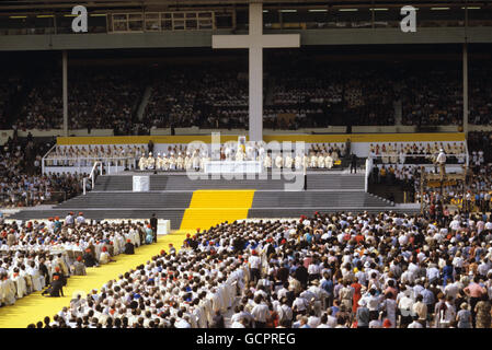 Religion - Le Pape Jean Paul II Visite en Grande-Bretagne - Wembley Stadium - 1982 Banque D'Images