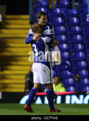 Craig Gardner (8) de Birmingham City célèbre ses points en troisième position But du jeu avec le coéquipier David Murphy (à gauche) Banque D'Images