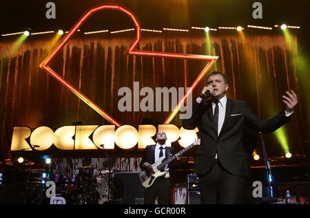 Concert Orange Rockcorps - Londres.Ben Drew aka Plan B se produit au concert Orange Rockcorps au Royal Albert Hall, à l'ouest de Londres. Banque D'Images