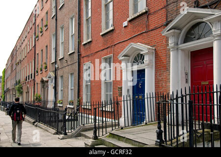 Portes en Amérique du Great Georges Street, Dublin, une rue de maisons géorgiennes Banque D'Images