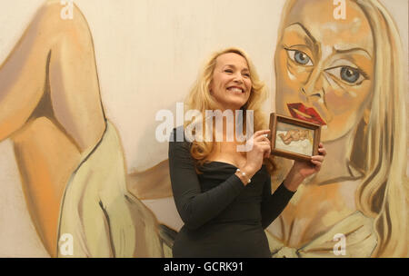 Jerry Hall Sotheby's Photocall - Londres Banque D'Images