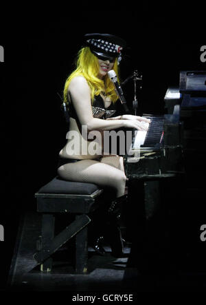 Lady Gaga se produit ce soir à l'O2 à Dublin lors de sa tournée Monster ball. Banque D'Images