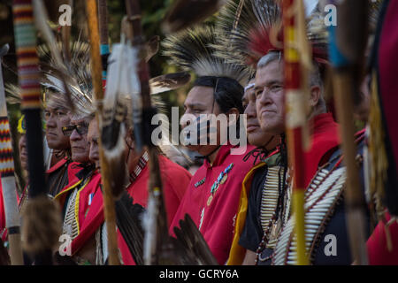 Les anciens combattants honorés à l'Blackleggings Kiowa Warrior Society Pow-wow. Anadarko, Oklahoma, États-Unis Banque D'Images