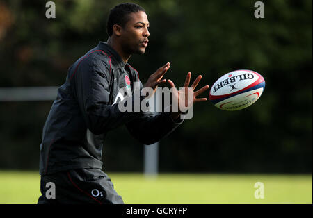 Rugby Union - Angleterre la formation et conférence de presse - Pennyhill Park Banque D'Images