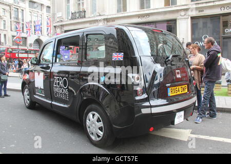 Avis DE NOUVEAU NOIR METROCAB TAXI LONDRES Banque D'Images