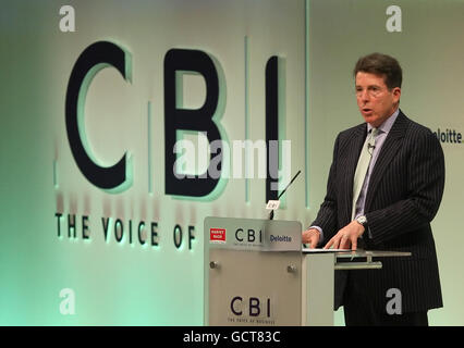 Le président de Barclays, Bob E Diamond, s'exprime à la conférence annuelle de la Confédération de l'industrie britannique (CBI), à l'hôtel Grosvenor House, à Mayfair, dans le centre de Londres. APPUYEZ SUR ASSOCIATION photo. Date de la photo: Lundi 25 octobre 2010. M. Cameron s'est engagé à libérer un « nouveau dynamisme économique » en faisant appel aux chefs d'entreprise pour créer les emplois dont la Grande-Bretagne a besoin pour se remettre de la récession. Cherchant à déporter l'attention des réductions de dépenses et des pertes d'emplois dans le secteur public, le premier ministre a promis une « focalisation permanente sur la croissance » au cours des mois à venir. Voir PA Story INDUSTRY CBI. Le crédit photo devrait Banque D'Images