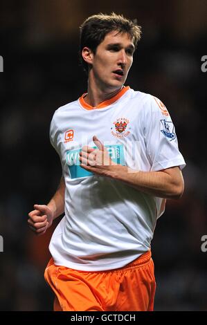 Football - Barclays Premier League - Aston Villa / Blackpool - Villa Park.Chris Basham, Blackpool Banque D'Images