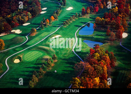 Vue aérienne de golf & automne feuillage ; Pipestem Resort State Park, West Virginia, USA Banque D'Images